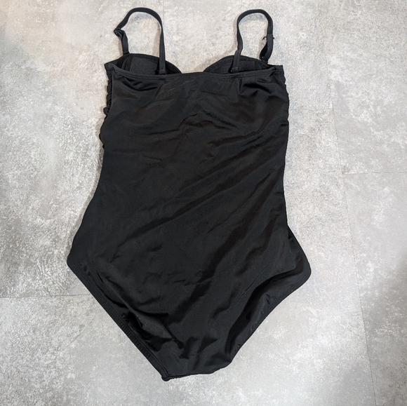 Embrace Your Curves by Miracle Brands Black One Piece Swimsuit Size M - Picture 2 of 5